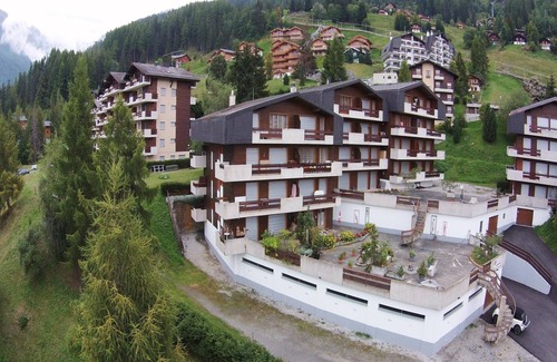 La Tzoumaz Apartment | Apartment near the ski lift.