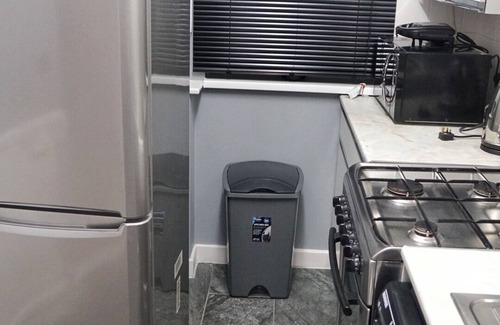 Edmonton Apartment | Apartment North London - Edmonton