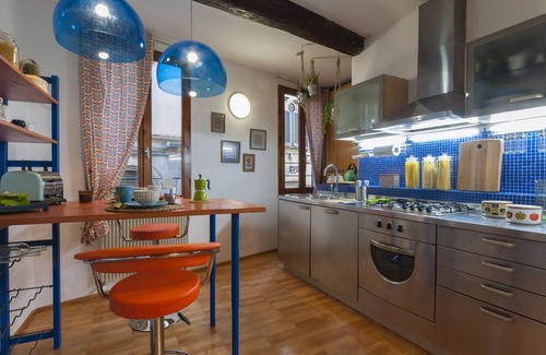 Sant' Ambrogio Apartment | Apartment on the first floor completely refurbished in a contemporary style.