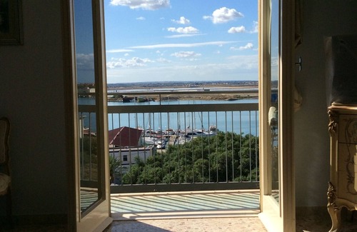 Trapani City Centre Apartment | Apartment on the harbor!