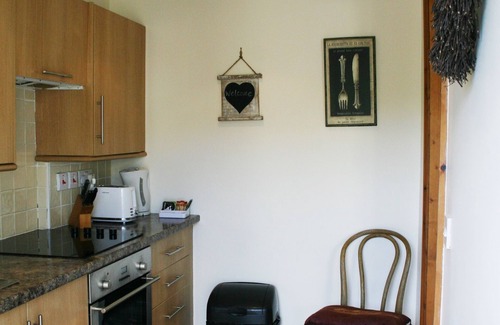 Manton Apartment | Apartment Premium Private Bathroom Fennel Folly