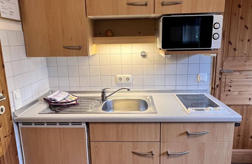 Glueckstadt Apartment | Apartment-Private Bathroom-Terrace