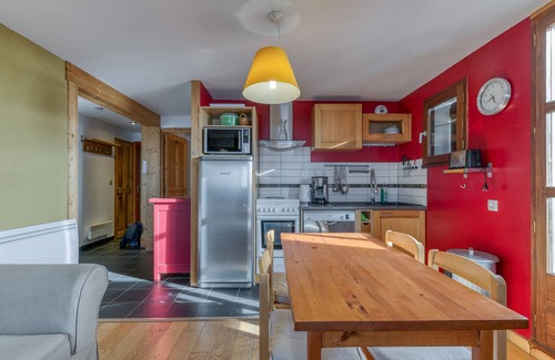 Villard-Reculas Apartment | Apartment "Regain 5" with Mountain View and Balcony