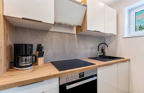 Niedereschach Apartment | Apartment 'Reinbold' with Private Terrace, Private Garden and Wi-Fi