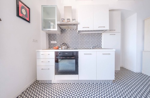 Milazzo Apartment | Apartment 'Rinaldo' with Sea View, Wi-Fi and Air Conditioning