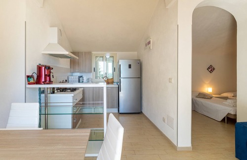 Pozzallo Apartment | Apartment "Saija Attico" with Sea View, Shared Pools & Wi-Fi