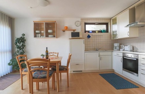 Staudernheim Apartment | Apartment Schappert - apartment/apartment, shower, toilet