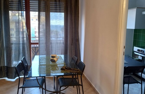 Ladispoli Apartment | Apartment sea view, beach 2 minutes, train10 minutes and visit Rome