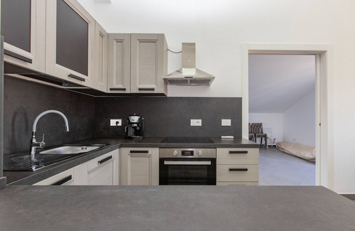 Marina di Patti Apartment | Apartment 'Seaview 2' with Sea View, Wi-Fi and Air Conditioning
