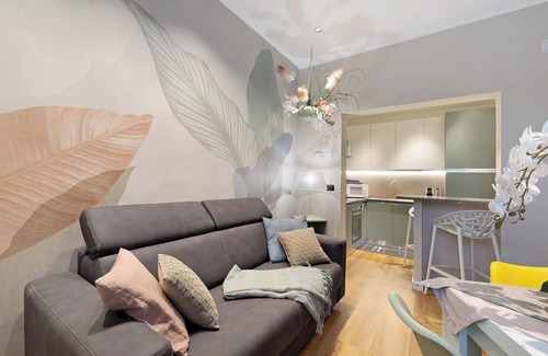 Vado Ligure Apartment | Apartment 'Soleluna' with Wi-Fi and Air Conditioning