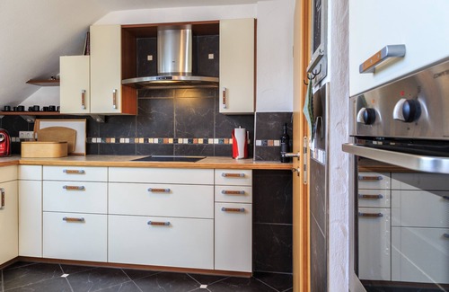 Hergatz Apartment | Apartment Sonnenschein with Terrace