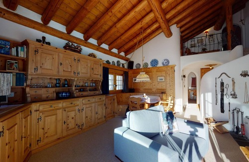 Madulain Apartment | Apartment Starana 4 - Cozy 5-Room Maisonette