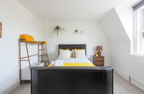 Stratford and New Town Apartment | Apartment - Stay 6 - Parking - PetsOK - Stratford