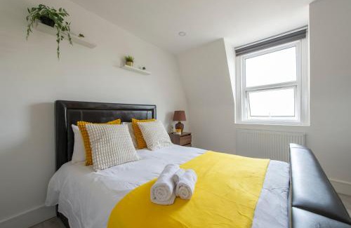 Stratford and New Town Apartment | Apartment - Stay 6 - Parking - PetsOK - Stratford