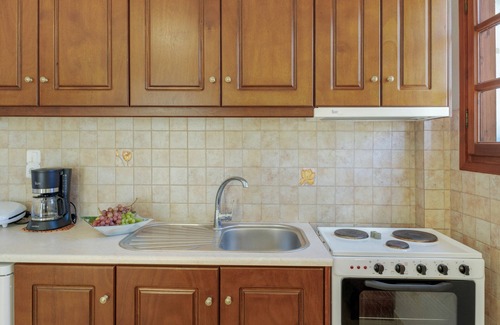 Astypalaia Apartment | Apartment 'Studios Asterias 4' with Shared Terrace, Wi-Fi and Air Conditioning