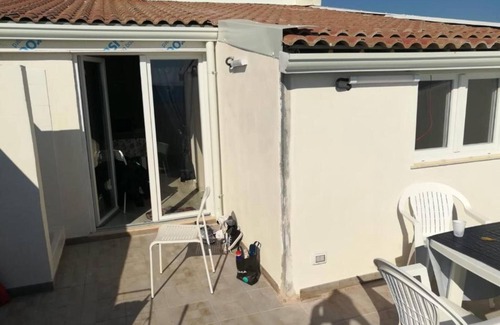 Scoglitti Apartment | Apartment "Sul Mare Scoglitti 1" with Sea View, Terrace & Wi-Fi