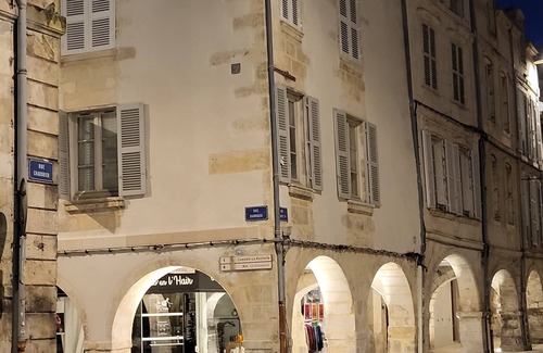 La Rochelle City Centre Apartment | Apartment T3 with Terrace Historic Center, 4 per