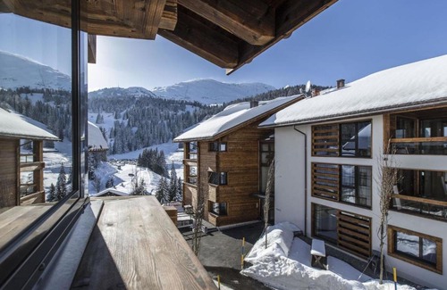 Parpan Apartment | Apartment Turrabuel 4-Bett Deluxe by Interhome