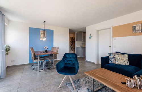 Wahlwies Apartment | Apartment 'Untersee' with Lake View, Private Terrace and Wi-Fi