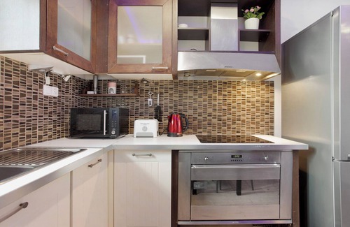 Alikanas Apartment | Apartment "Villa Dionysia A2" close to the Beach with Shared Pool & Wi-Fi