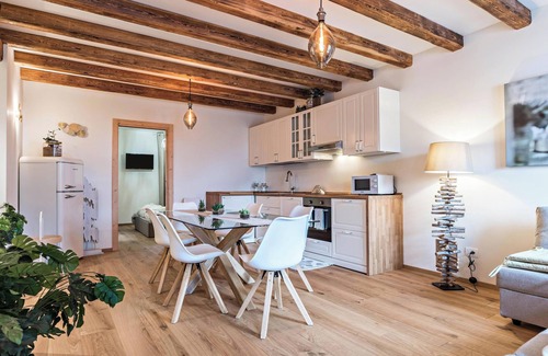Levico Terme Apartment | Apartment “Wellness Lodge Riccardo” with Lake and Mountain View, Sauna and Whirlpool