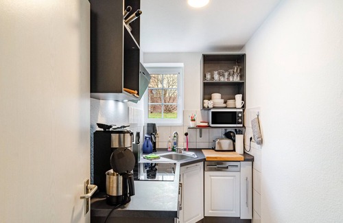 Ecklingerode Apartment | Apartment 'West-Östlichen Tor' with Landmark View & Wi-Fi
