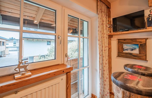 Kirchdorf in Tirol Apartment | Apartment with pool near the lift