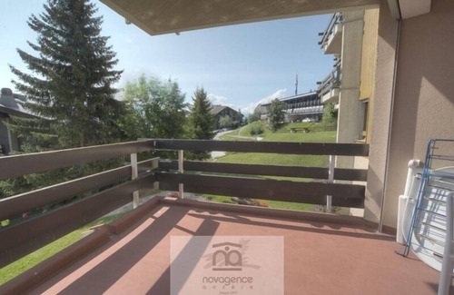 Monteiller Apartment | Apartment with 1 bedroom with 2 single beds, 1 bathroom/WC und 1 shower/WC. Living room with 1 cupbo