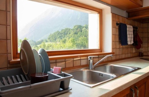 Kobarid Apartment | Apartment with 2 bedrooms, sleep 5 on splendid location