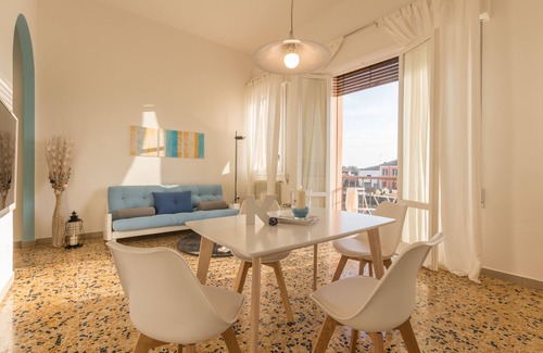 Codigoro Apartment | Apartment with balcony on the Po river