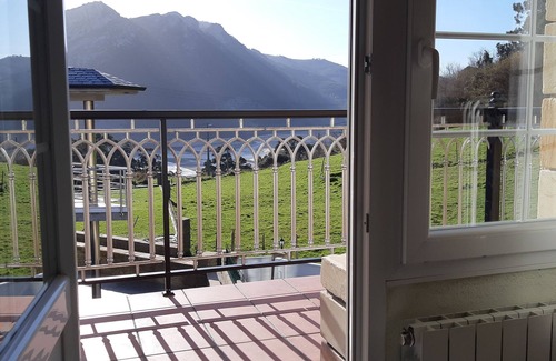 Castro Urdiales Apartment | Apartment with terrace, and views of the sea and the mountains in Sonabia