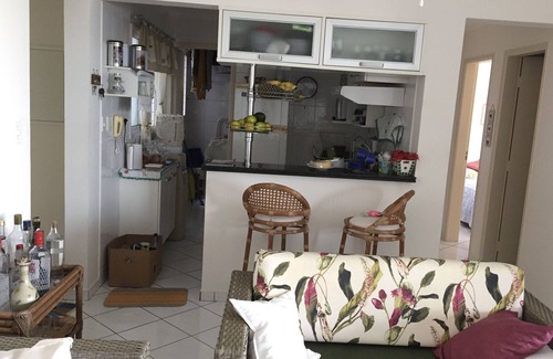 Bertioga Apartment | Apartment with garage, sea view & direct access to pool and sea