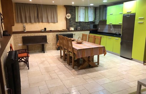 Ezcaray Apartment | APARTMENT WITH GARDEN