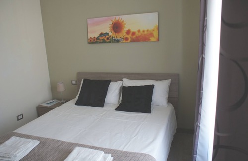 Romagnano Sesia Apartment | Apartment with green room and dove room