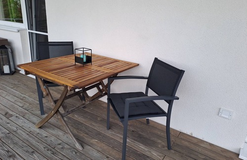 Windach Apartment | Apartment with large balcony, approx. 2 km west of the lake shore in a quiet location