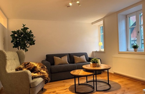 Freudenstadt Apartment | Apartment with roof terrace on the market square - Pets welcome!