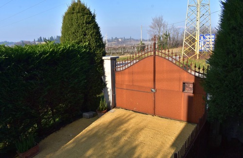 Colà Di Lazise House | APARTMENT WITH SEPARATE ENTRANCE WITH PRIVATE GARDEN