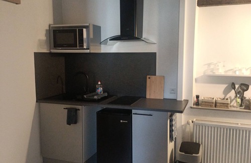 Pouzy-Mesangy Apartment | Apartment with terrace in the Bourbonnais countryside