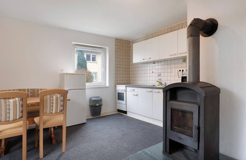 Miltenberg Apartment | Apartment 'Yellow A' with Wi-Fi