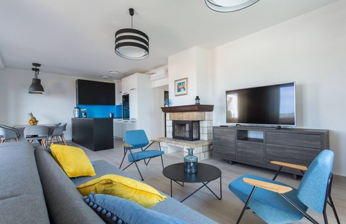 Brasina Apartment | Apartments Bella Vista - Mlini - Comfort Two Bedroom Apartment with Balcony and Sea View with shared swimming pool