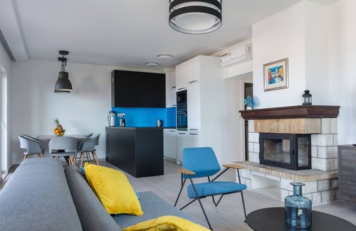 Brasina Apartment | Apartments Bella Vista - Mlini - Comfort Two Bedroom Apartment with Balcony and Sea View with shared swimming pool