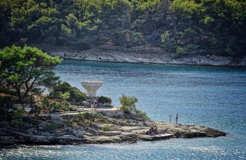 Povlja Apartment | Apartments by the sea Povlja, Brac - 17472