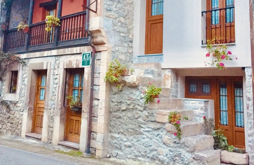 Cue Cottage | Apartments El Carril Studio Nº1 (2 people) Llanes-Cue