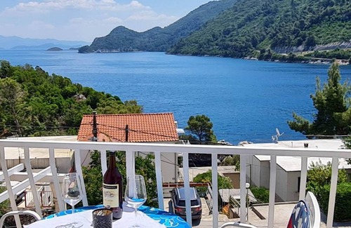 Sobra Apartment | Apartments Maruška - Two Bedroom Apartment with Balcony and Sea View