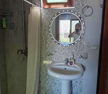 Kentron Hotel | Apex International Family House