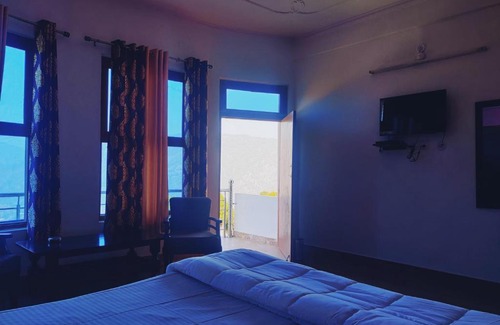 Amritpur Hotel | Apical Resort