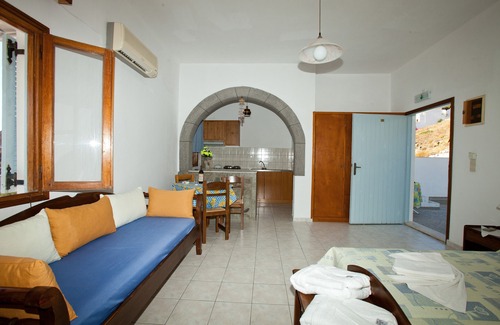 Grikos Apartment | Apolafsis Studios