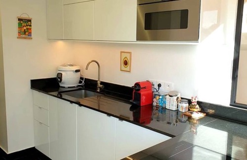 Plateau - Mont-Valerien Apartment | App/3ch/wifi/defense/parkinggratuit/terrasse100m2