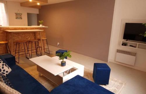 Evreux Apartment | App 4 - T3 Calme et Spacieux Hyper Centre 5 min gare