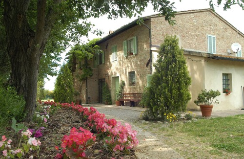 Capannoli Other | app. Il Melograno in the farmhouse hills of Pisa